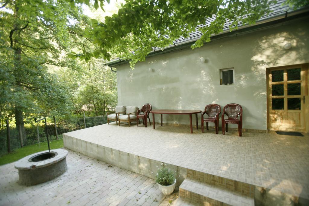 Harangvirag 36 Vendeghaz Villa Kismaros Exterior foto